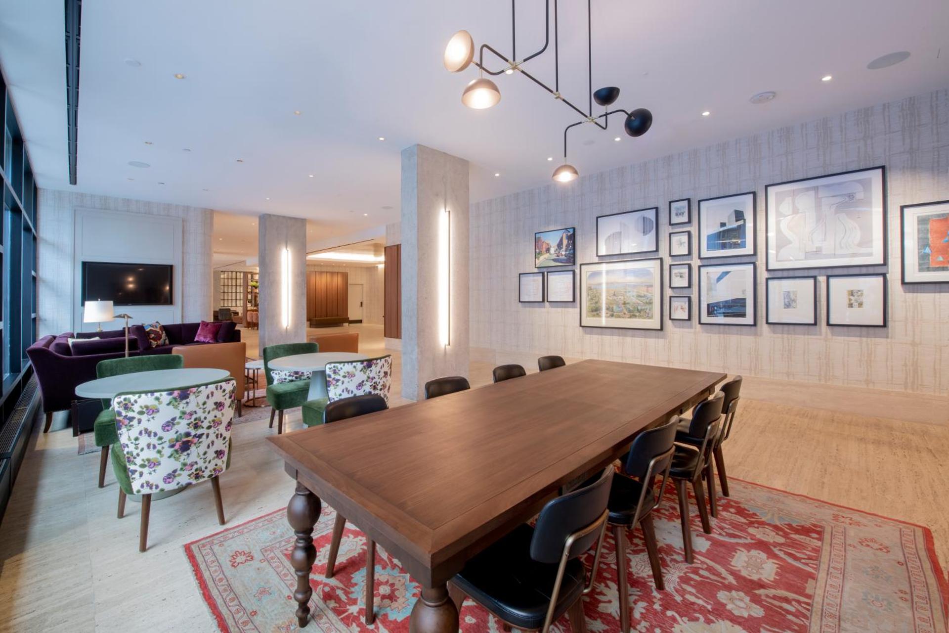 Communal lounge/ TV room