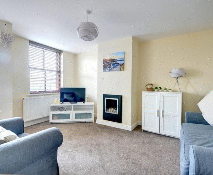 Cottages-Whitby - Marina Side