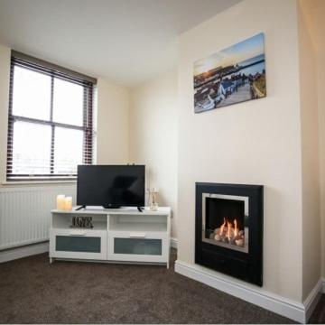 Cottages-Whitby - Marina Side