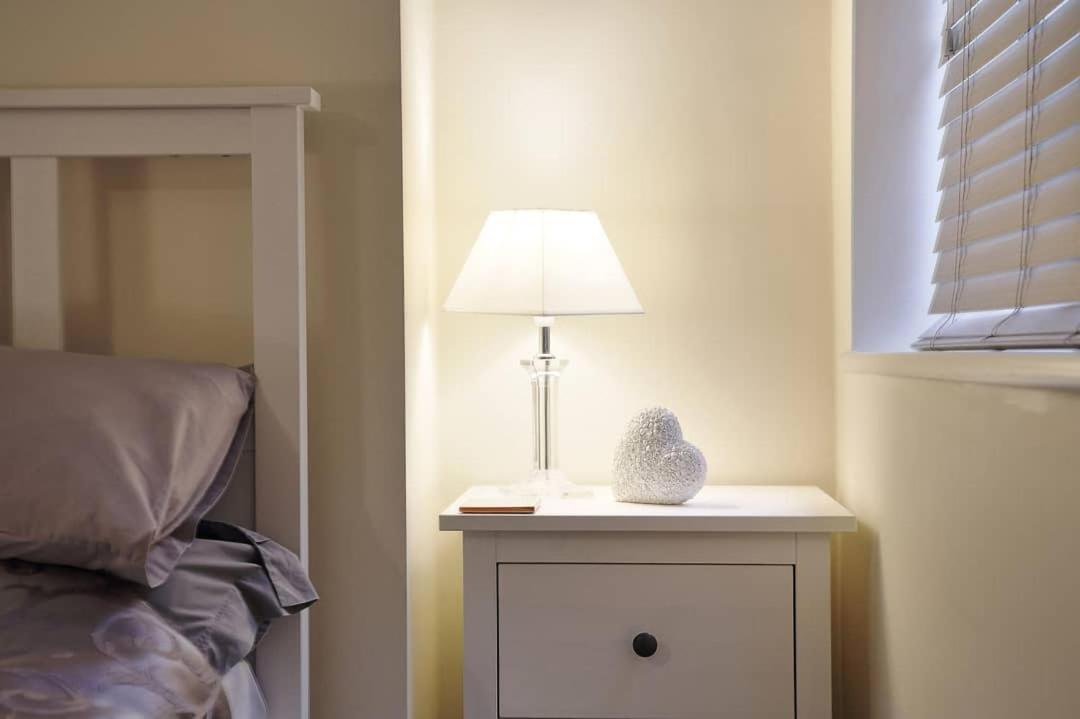 Cottages-Whitby - Marina Side