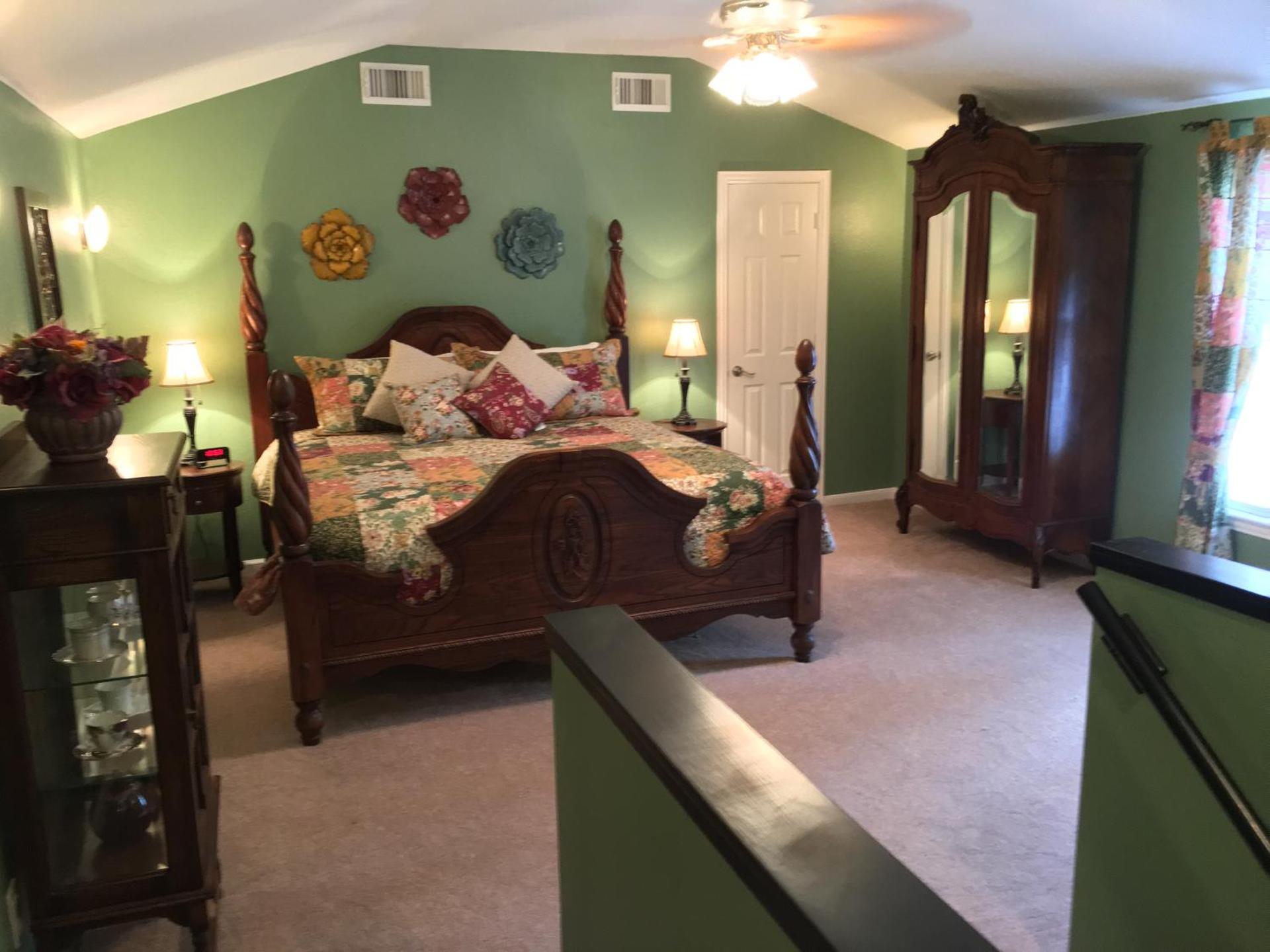 Maple Creek Bed&Breakfast