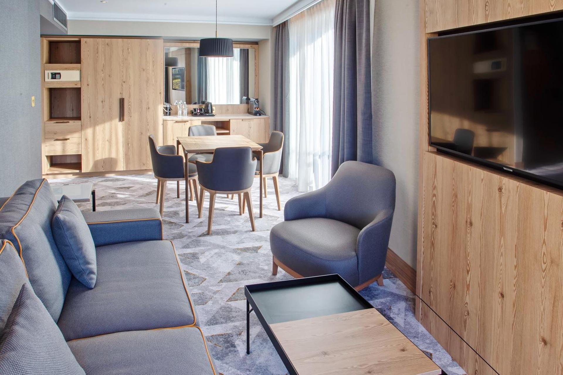 Photo of the whole room