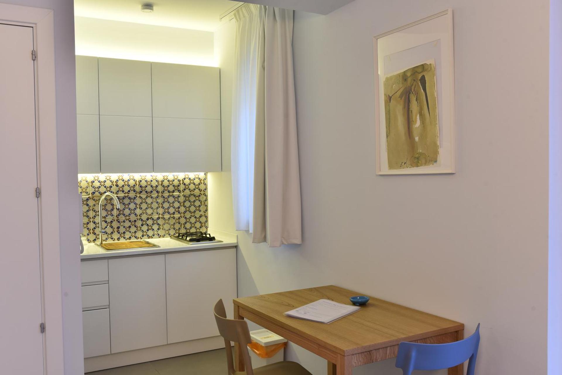 Kitchen or kitchenette