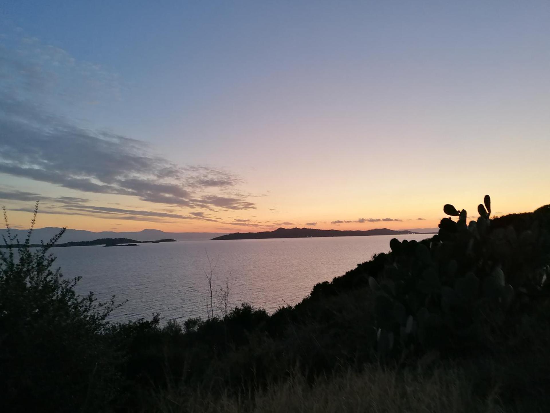 Thanos ,Rooms and Apartments