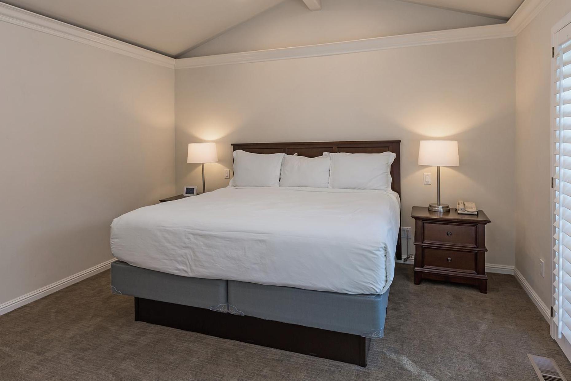 Suite with Garden View