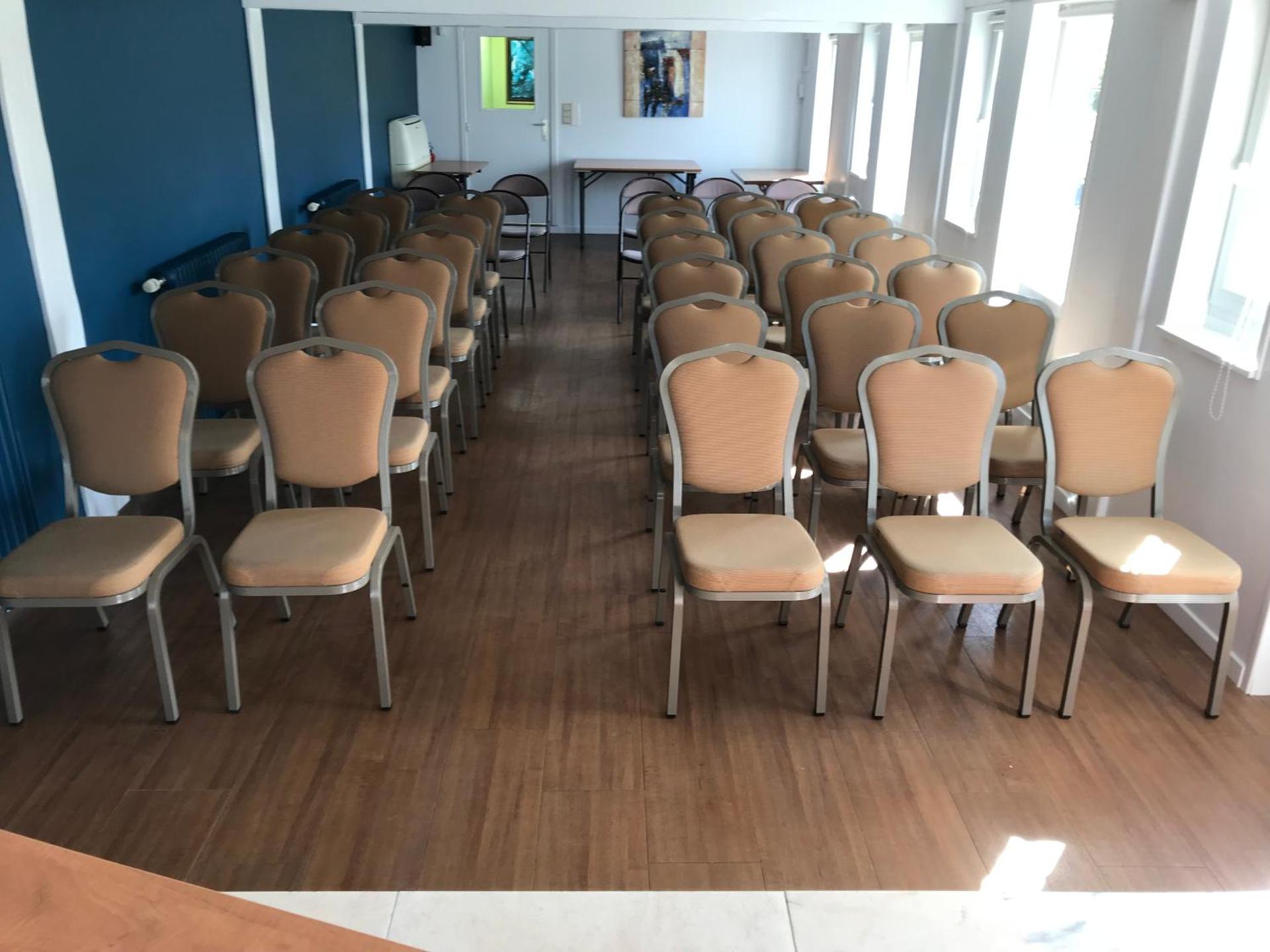 Meeting/conference room