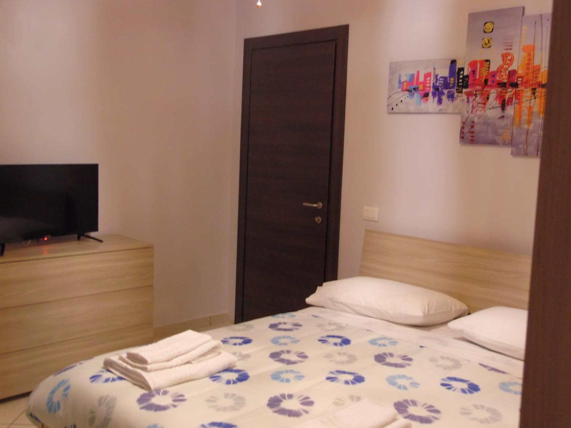 Double Room with Private External Bathroom