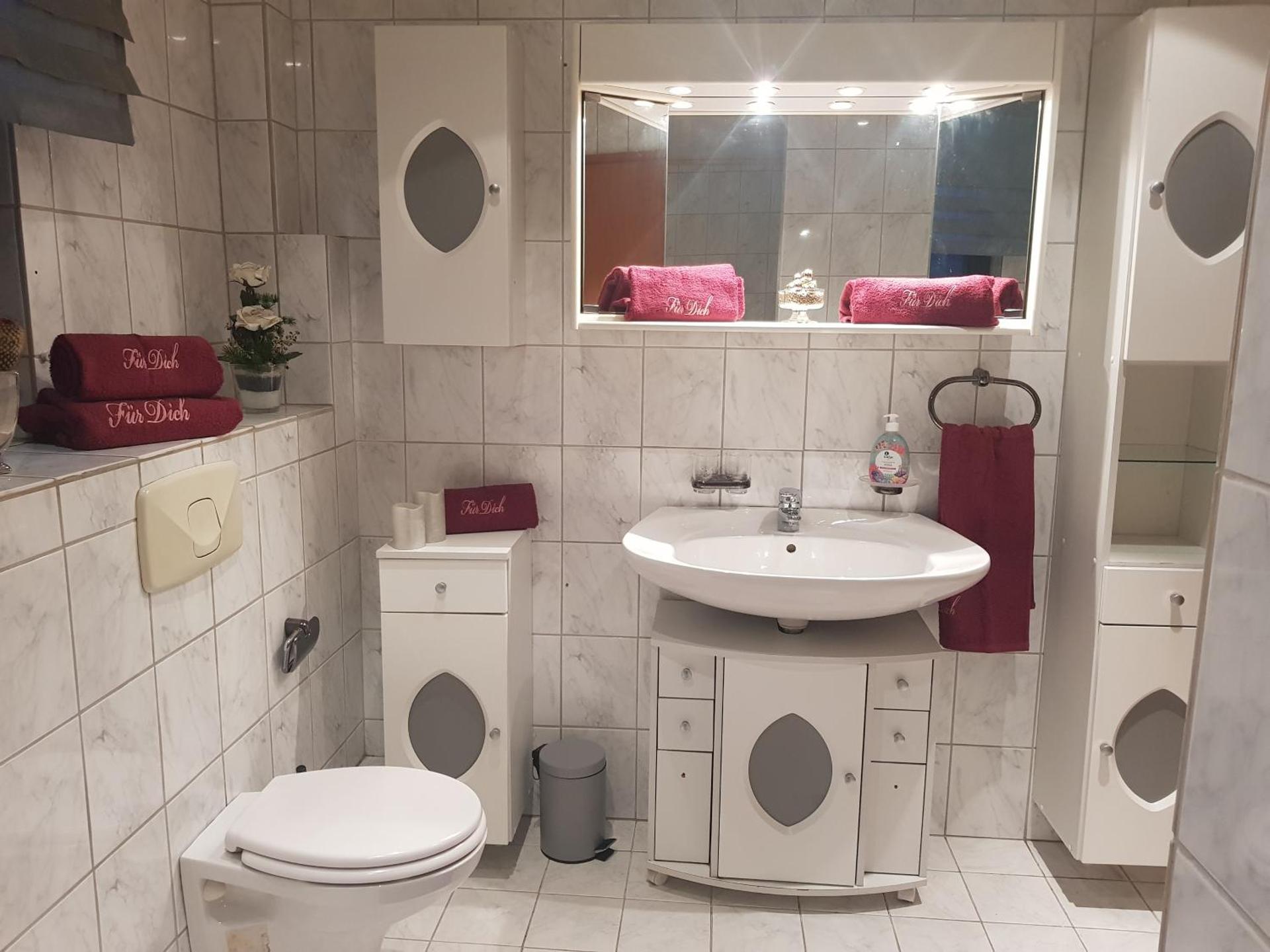 Ferienwohnung Parkblick Medebach - wunderschöne 52qm Dachterasse - in der Nähe von Center Parcs