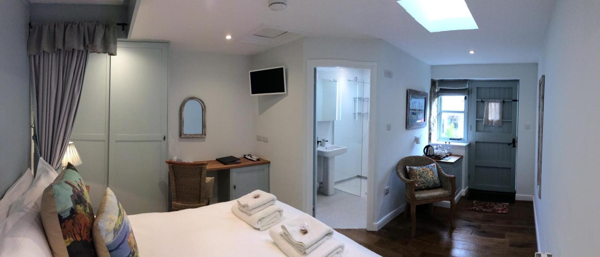 Photo of the whole room