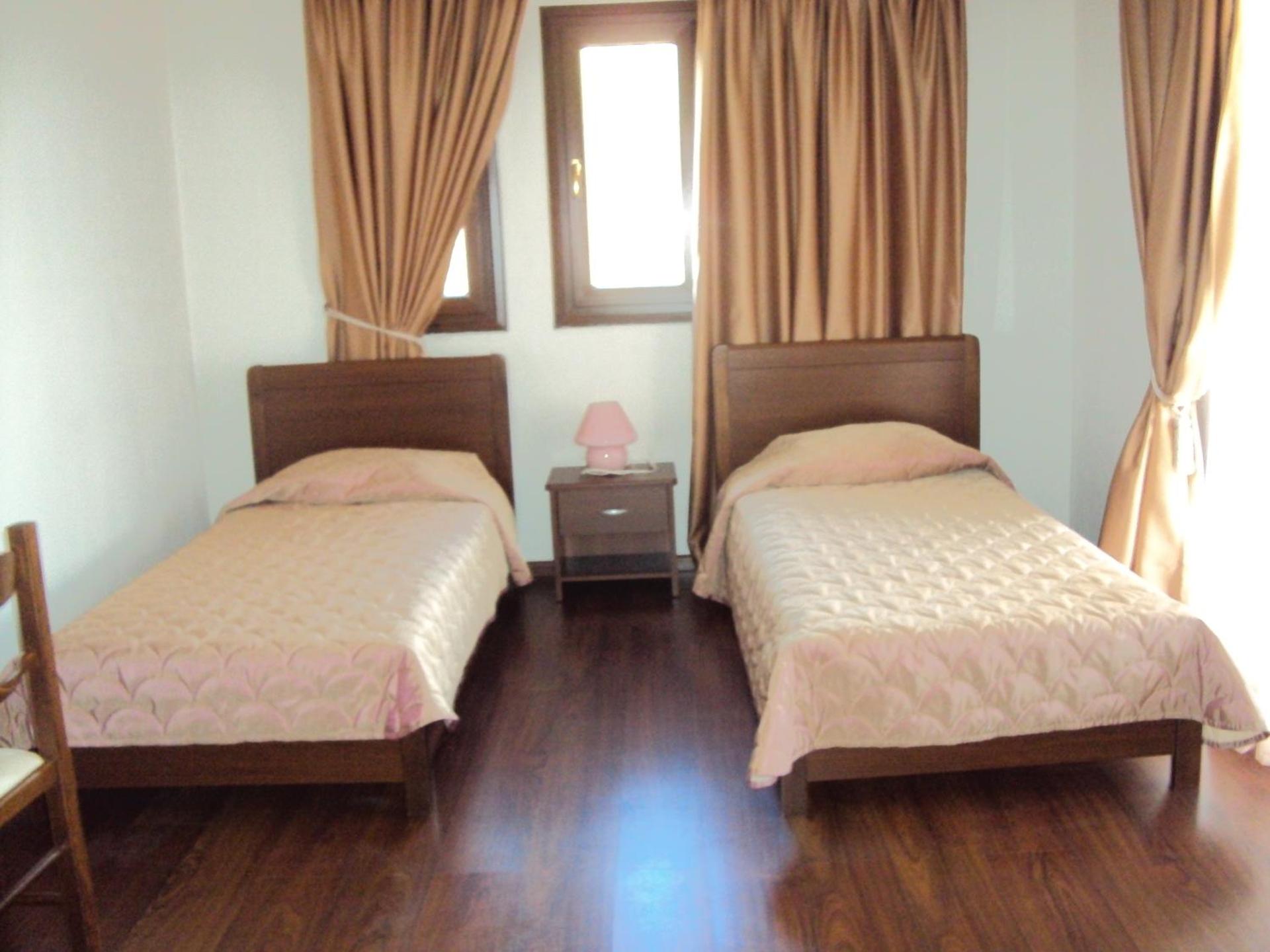 Camera Doppia con Letti Singoli