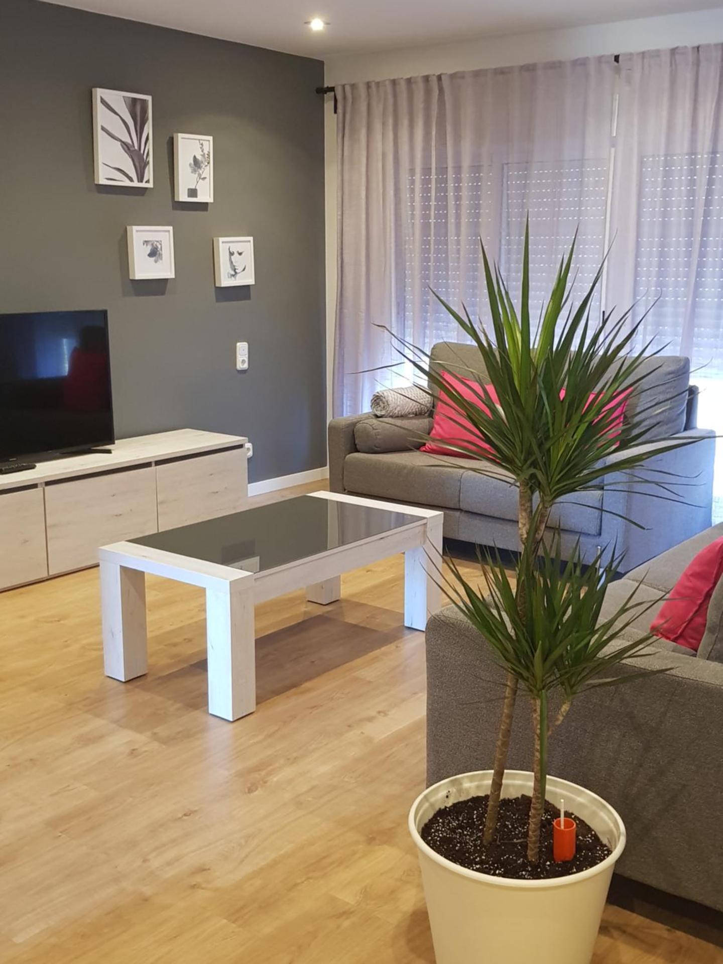 Communal lounge/ TV room