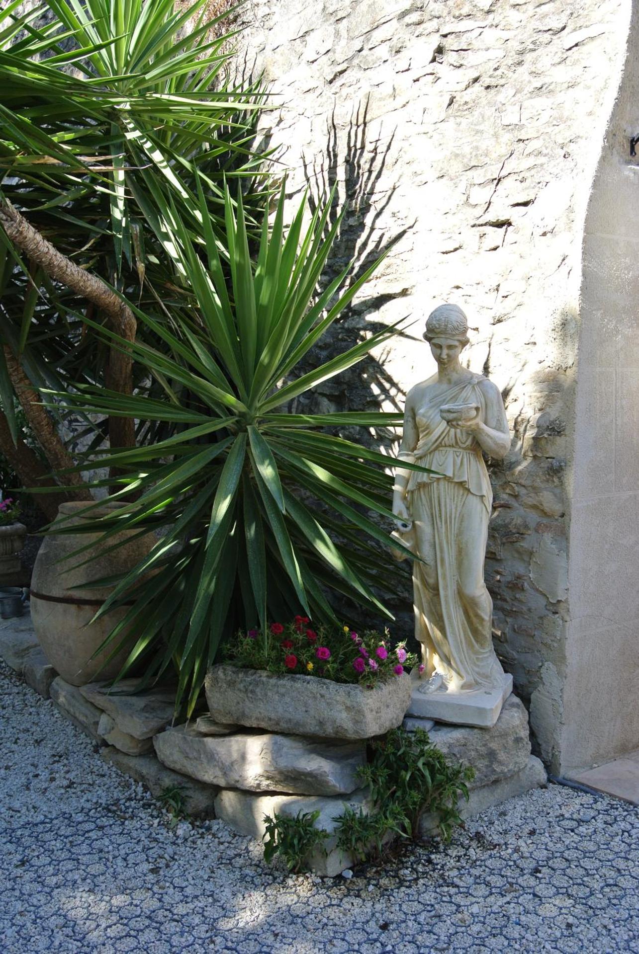 Logis Hôtel Restaurant Le Clos des Capitelles