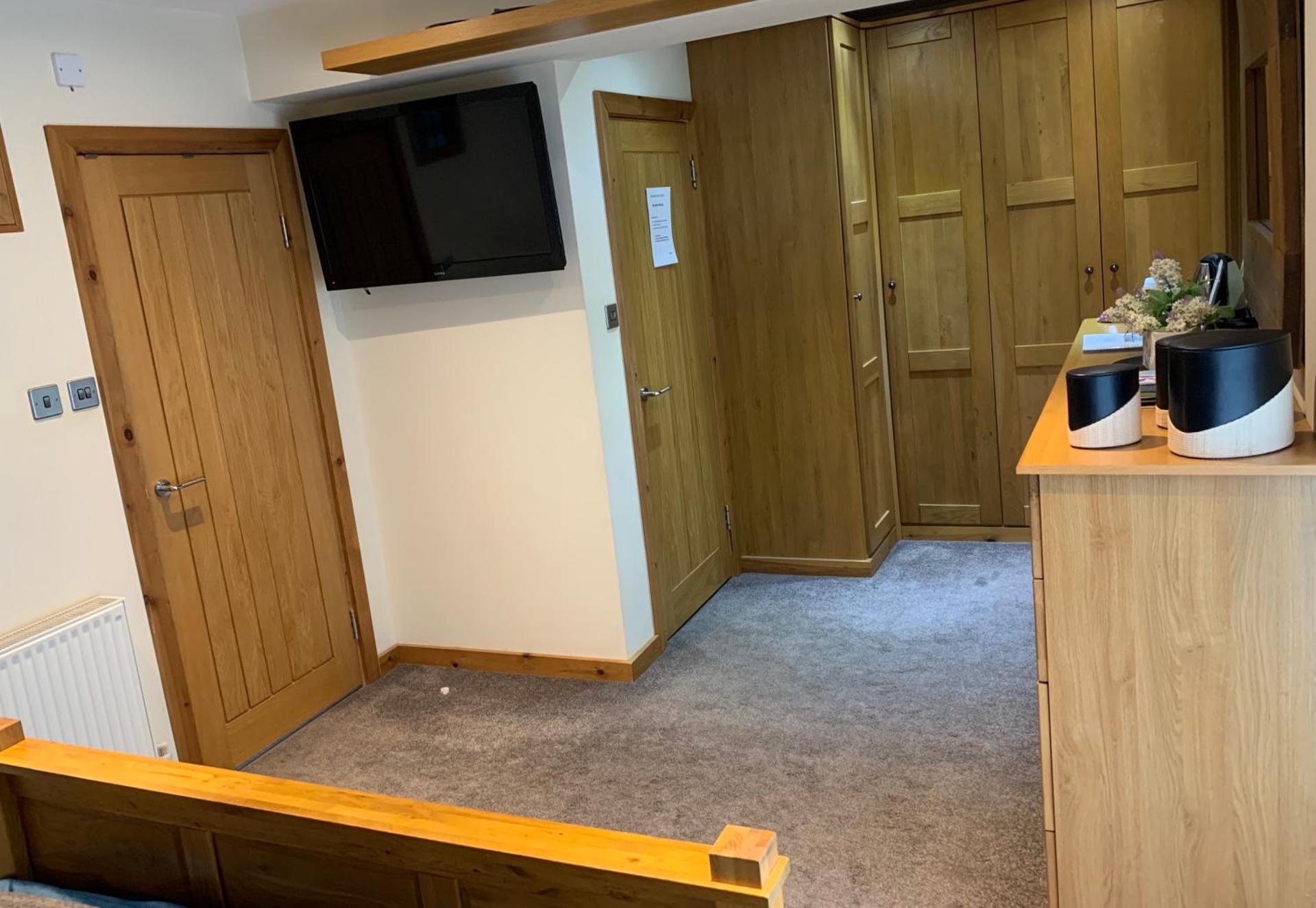 Deri-Down Guest House