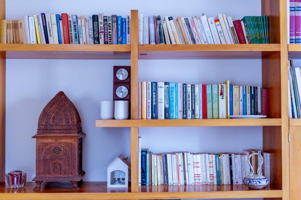 Home La Quiete. Two Bedrooms, 250m from the Beach