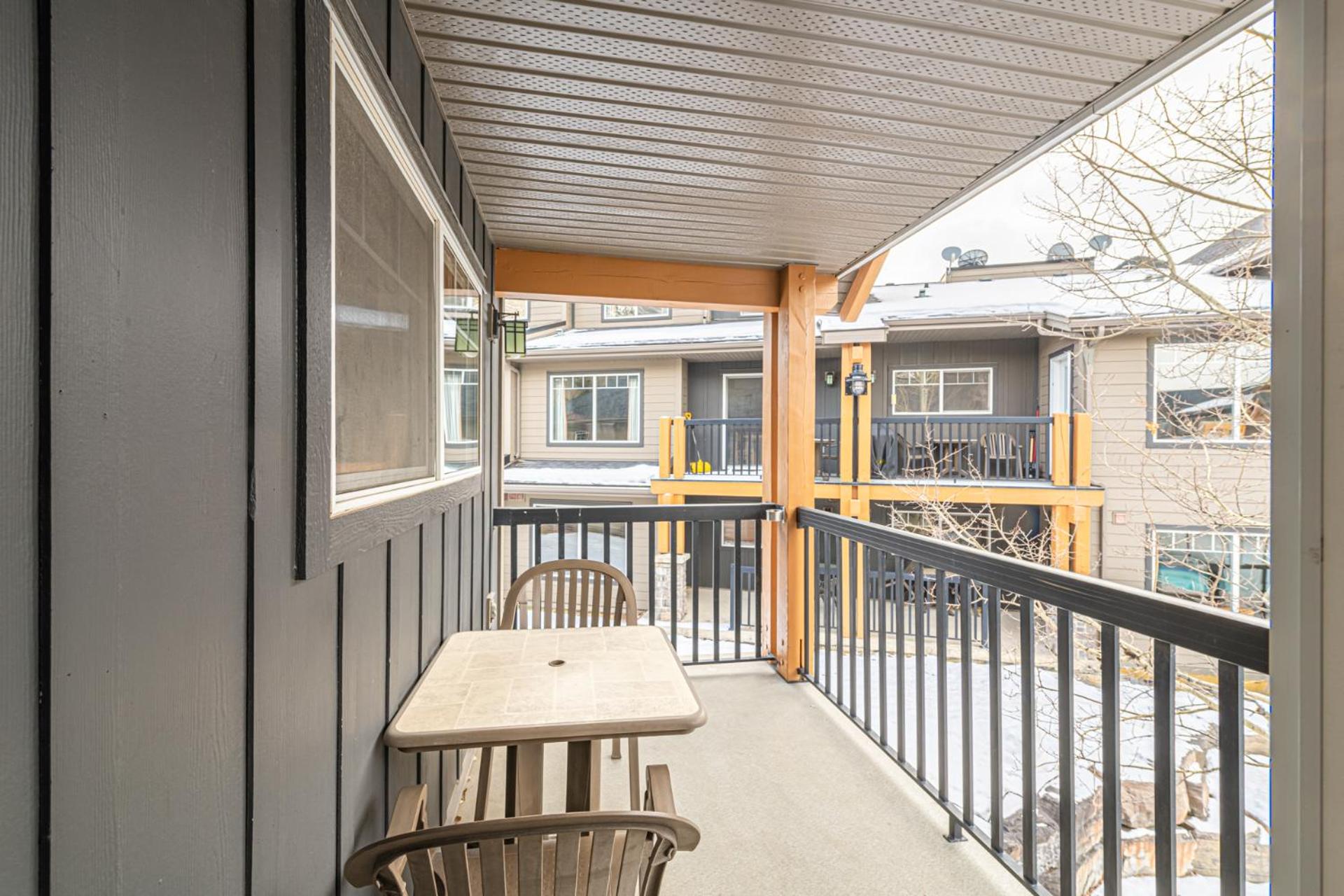 Mountain View Escape - Copperstone 2BR & Hot Tub