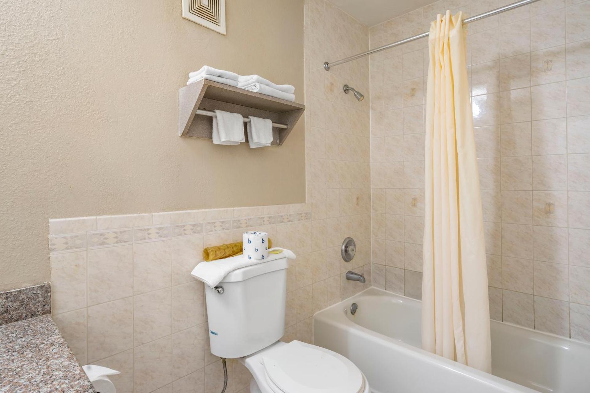 King Room - Non-Smoking