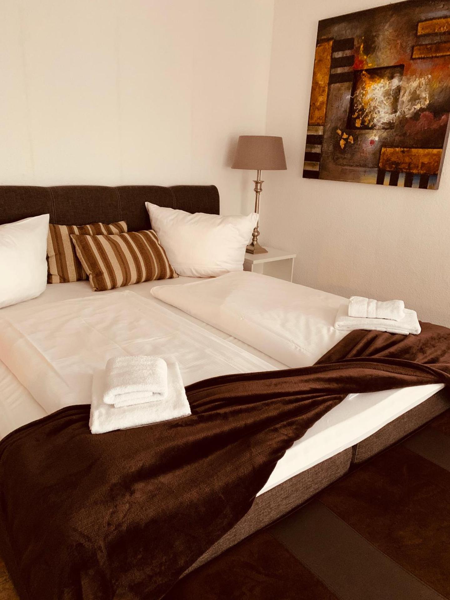 3-personersværelse med eget badeværelse