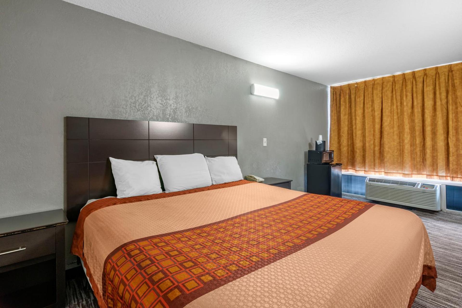 Værelse med kingsize-seng – rygning tilladt 