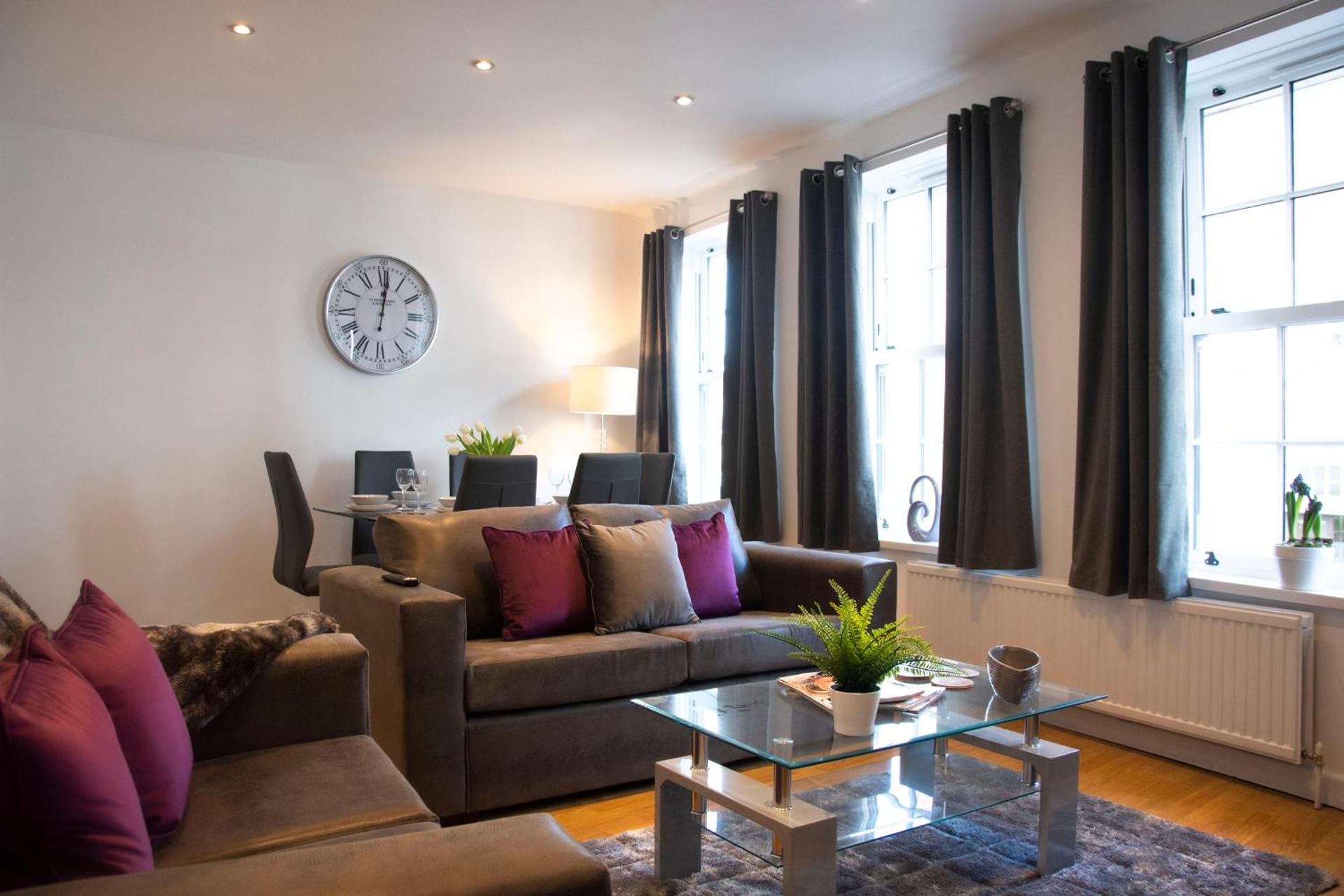 Flower In Hand Apartment