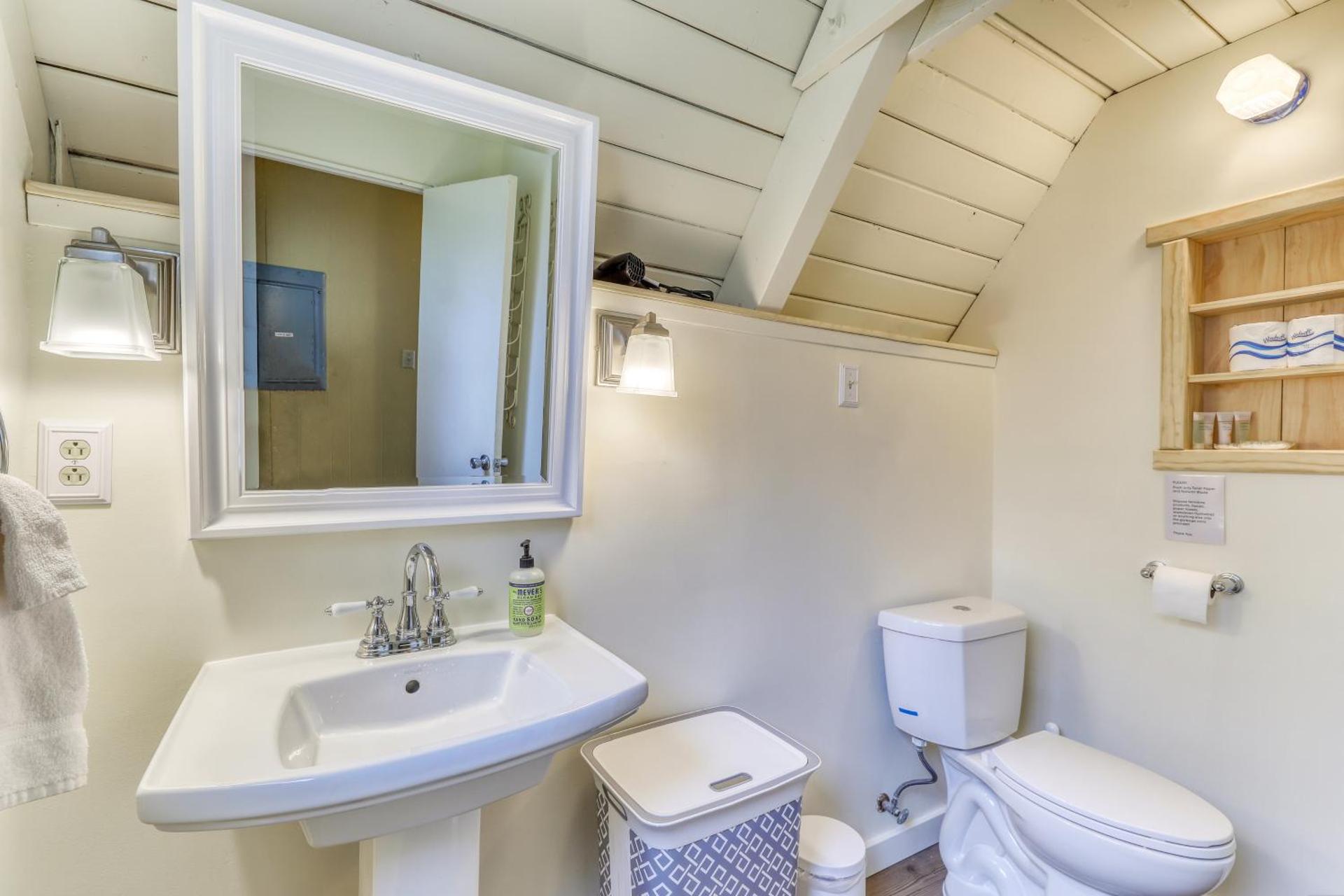 Rustic Guemes Beach Cabin