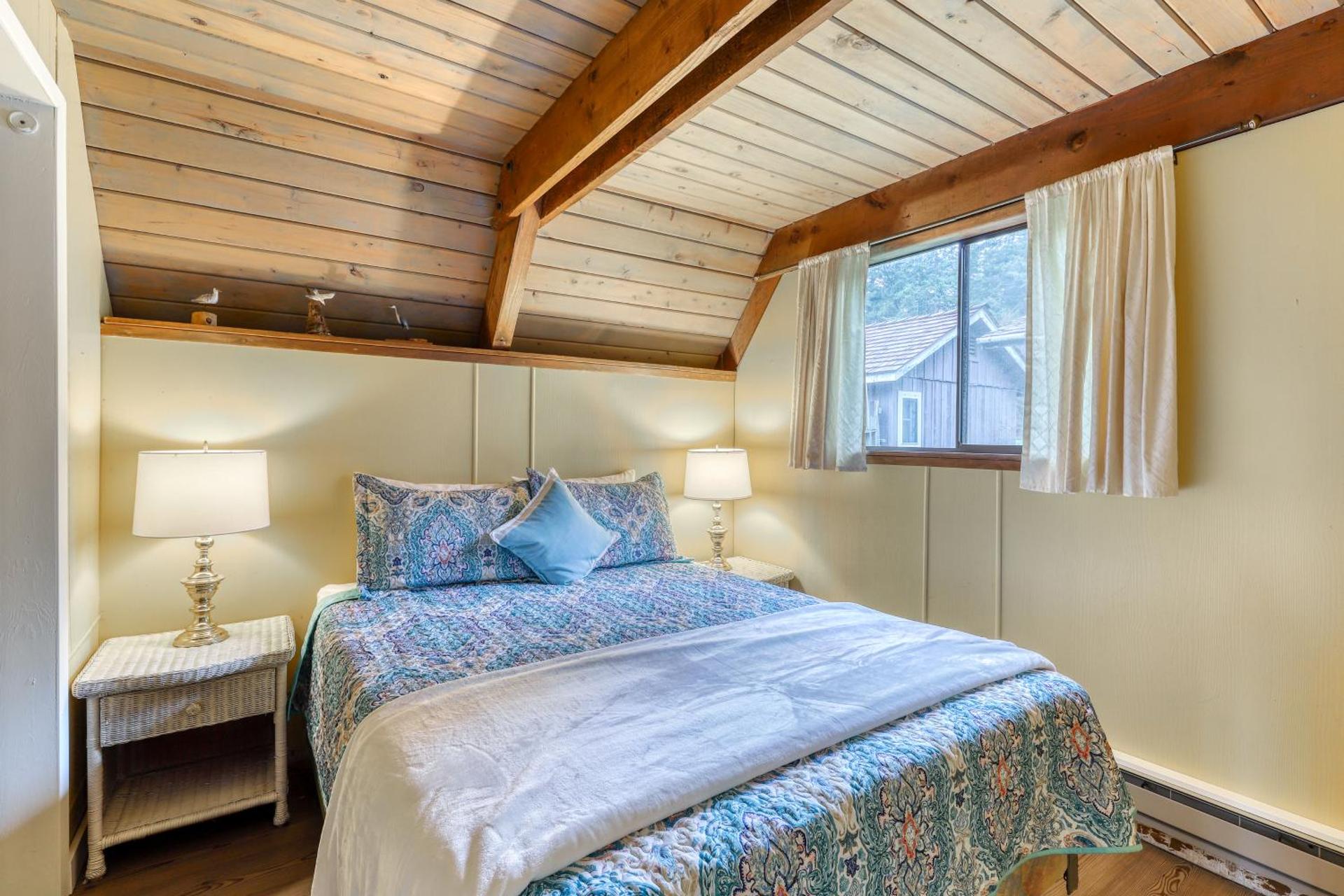 Rustic Guemes Beach Cabin