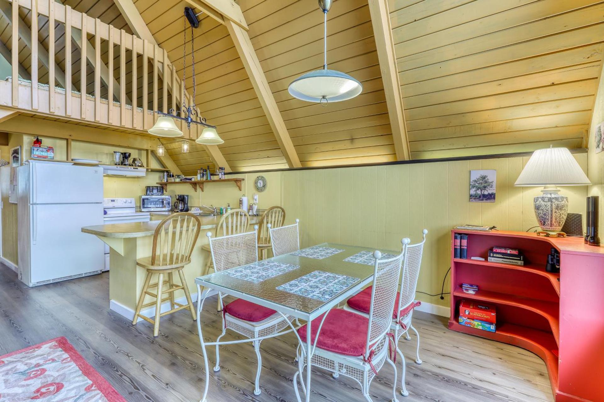 Rustic Guemes Beach Cabin