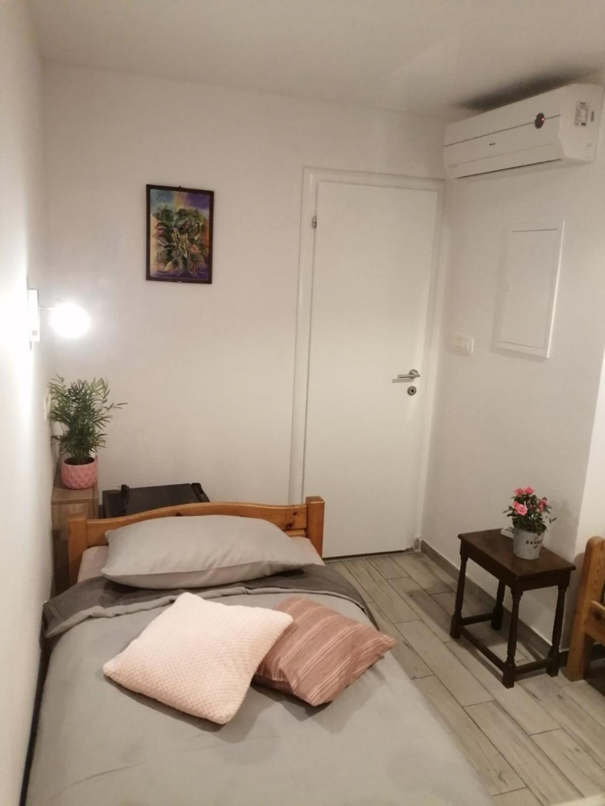 Twin Room with Bathroom