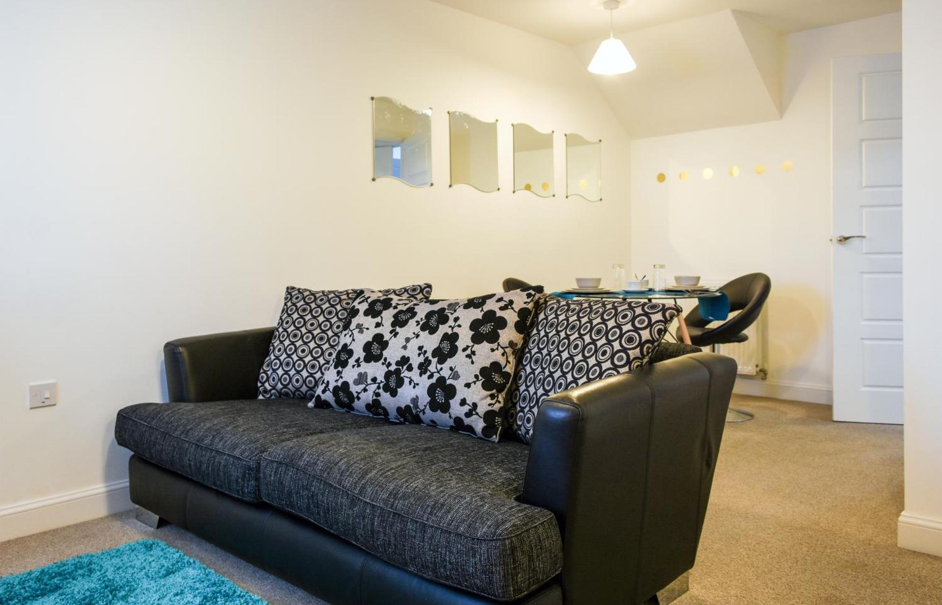 1 Bedroom Apartment Leamington Spa Hosted By Golden Key