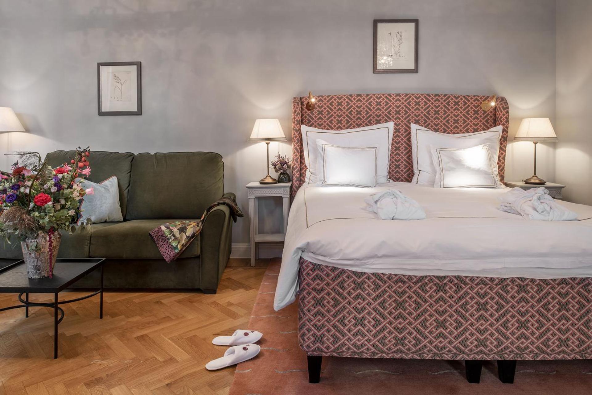 Photo of the whole room