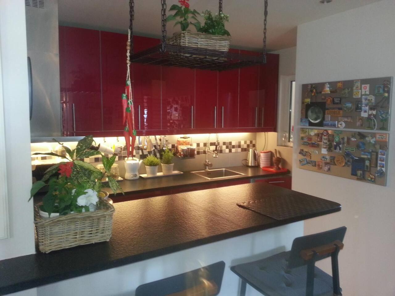 Varkiza Seaside Penthouse with Private Roof Deck