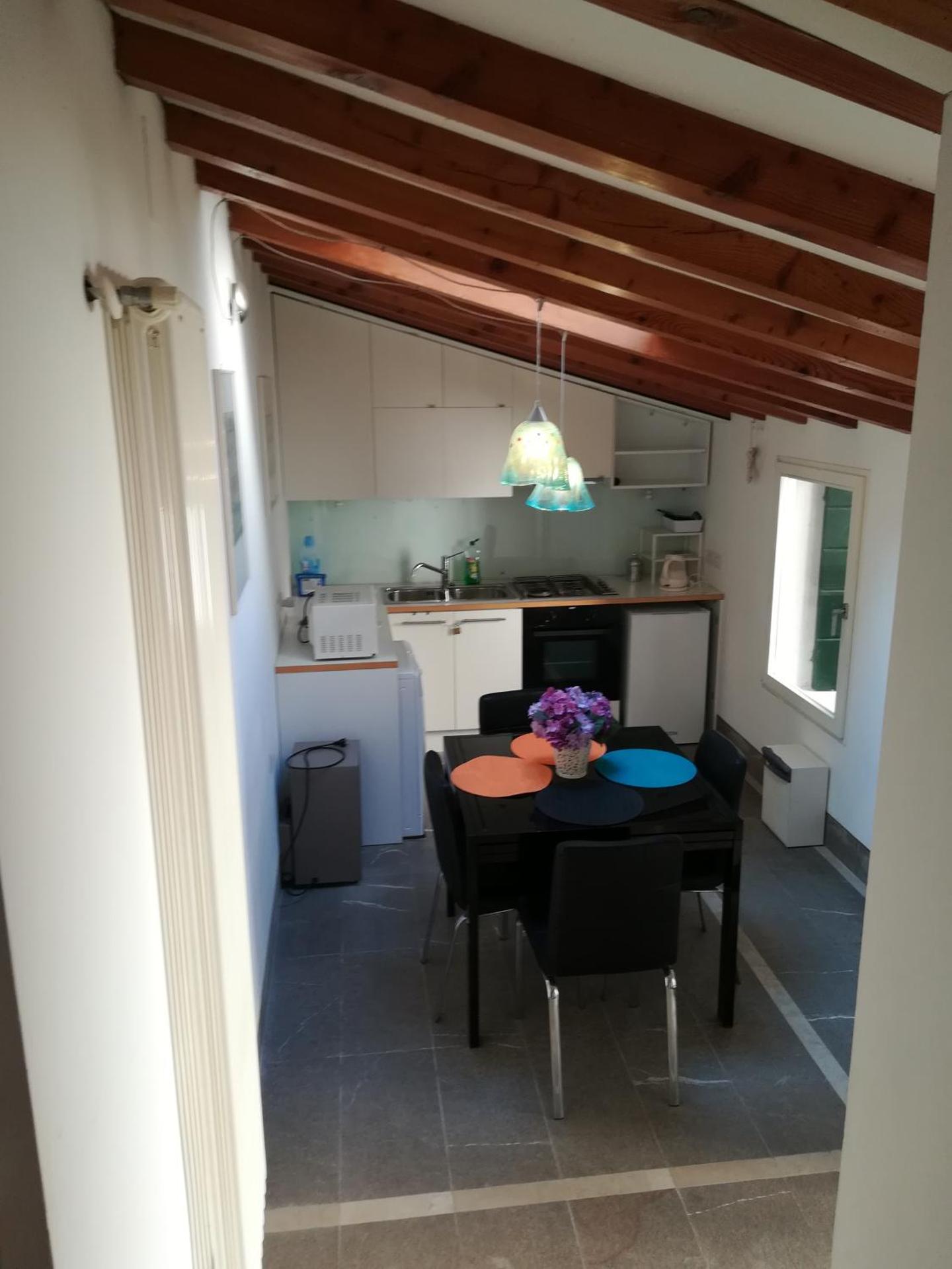 CHARMING HOUSE IN VENICE