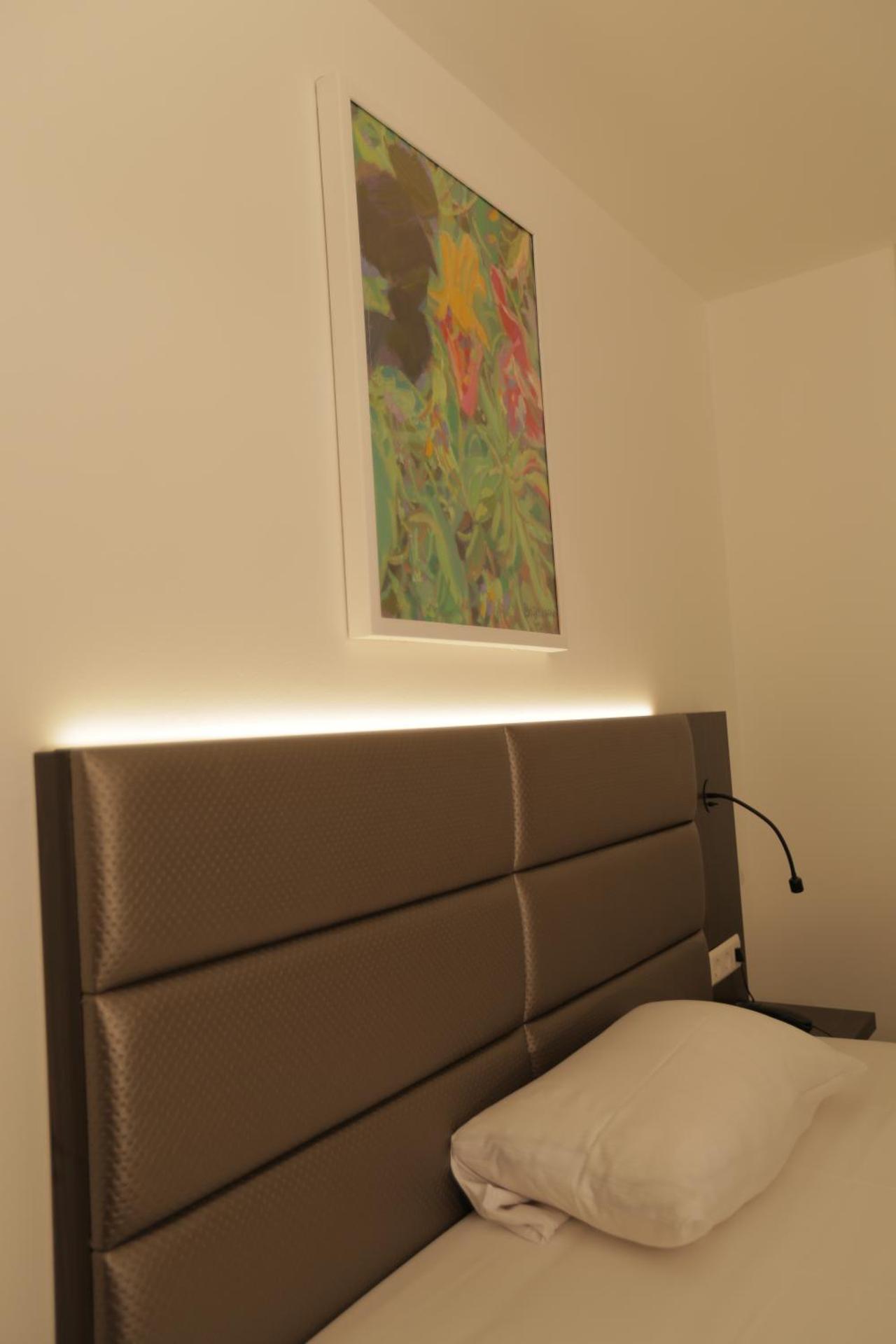 Galeria Airport Hotel