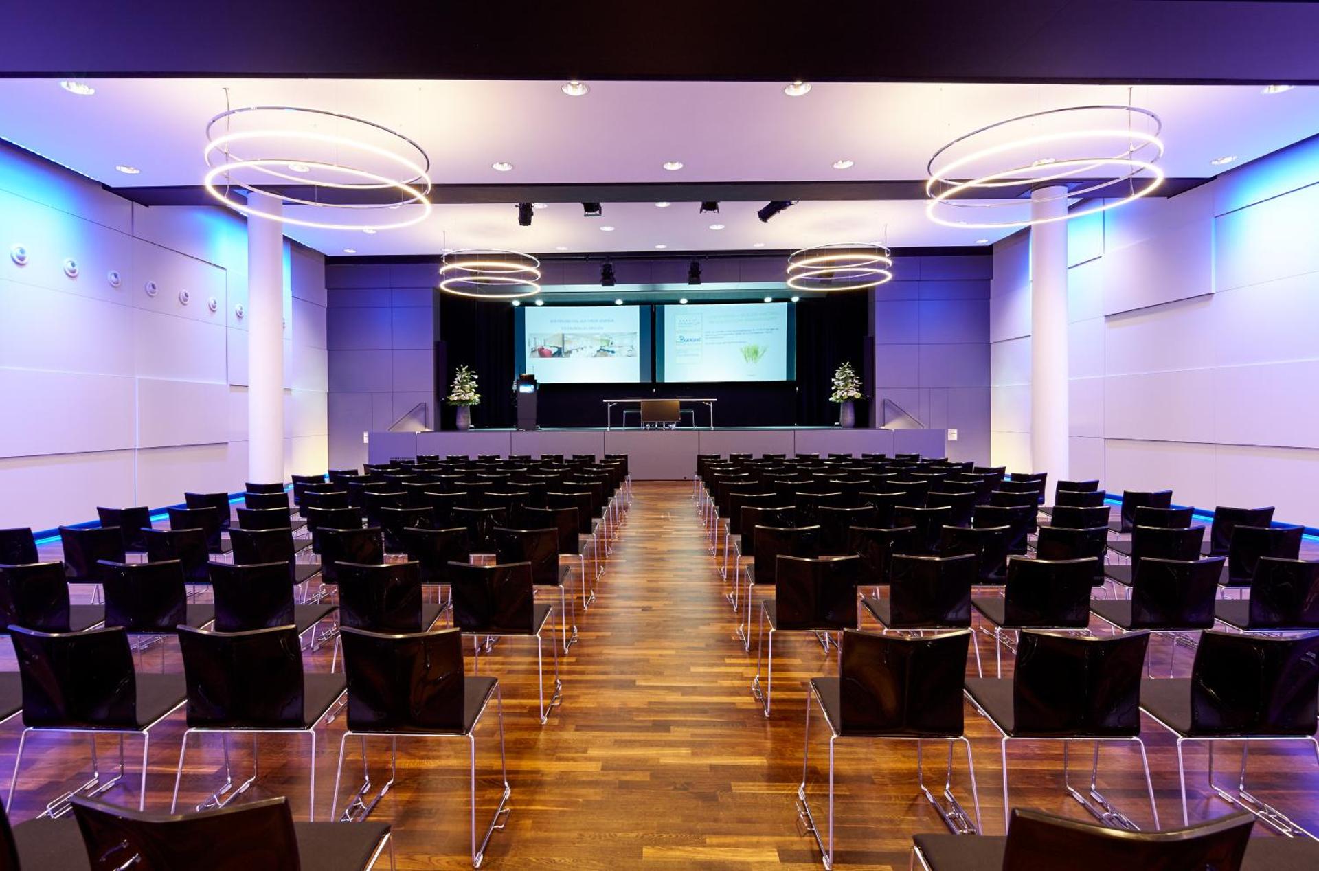 Meeting/conference room