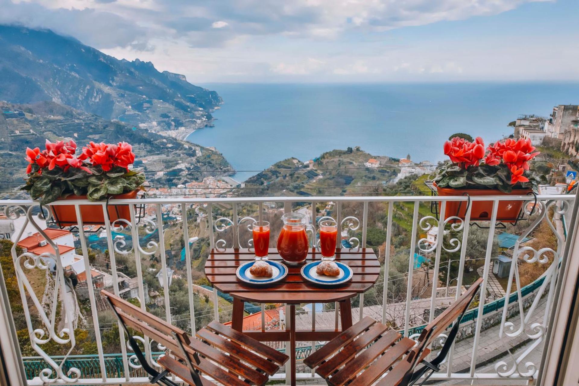 CASA CHIARINA breathtaking sea view