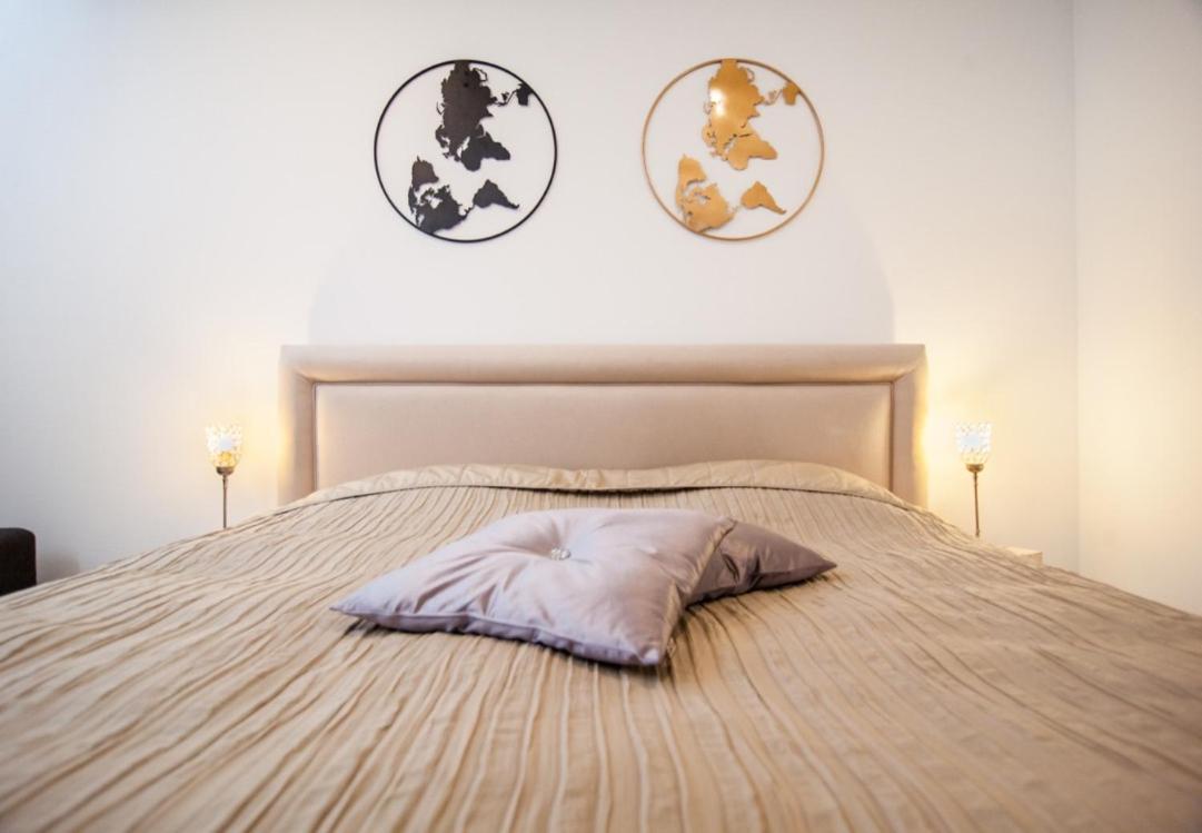 Luxurious two bedroom apartment A kwartier Center