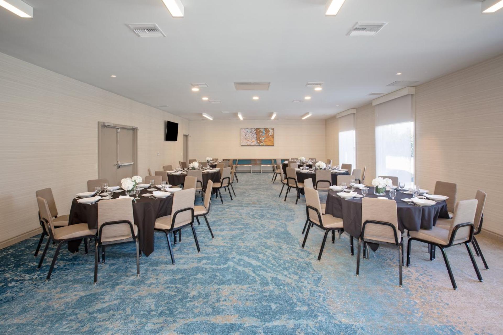 Meeting/conference room