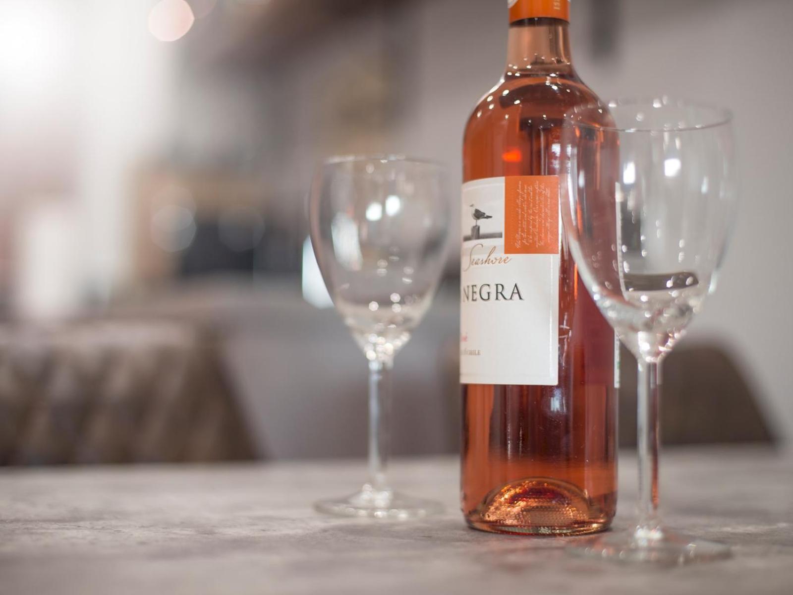 New modern Apt in the City & close to Stadiums - Pass the Keys