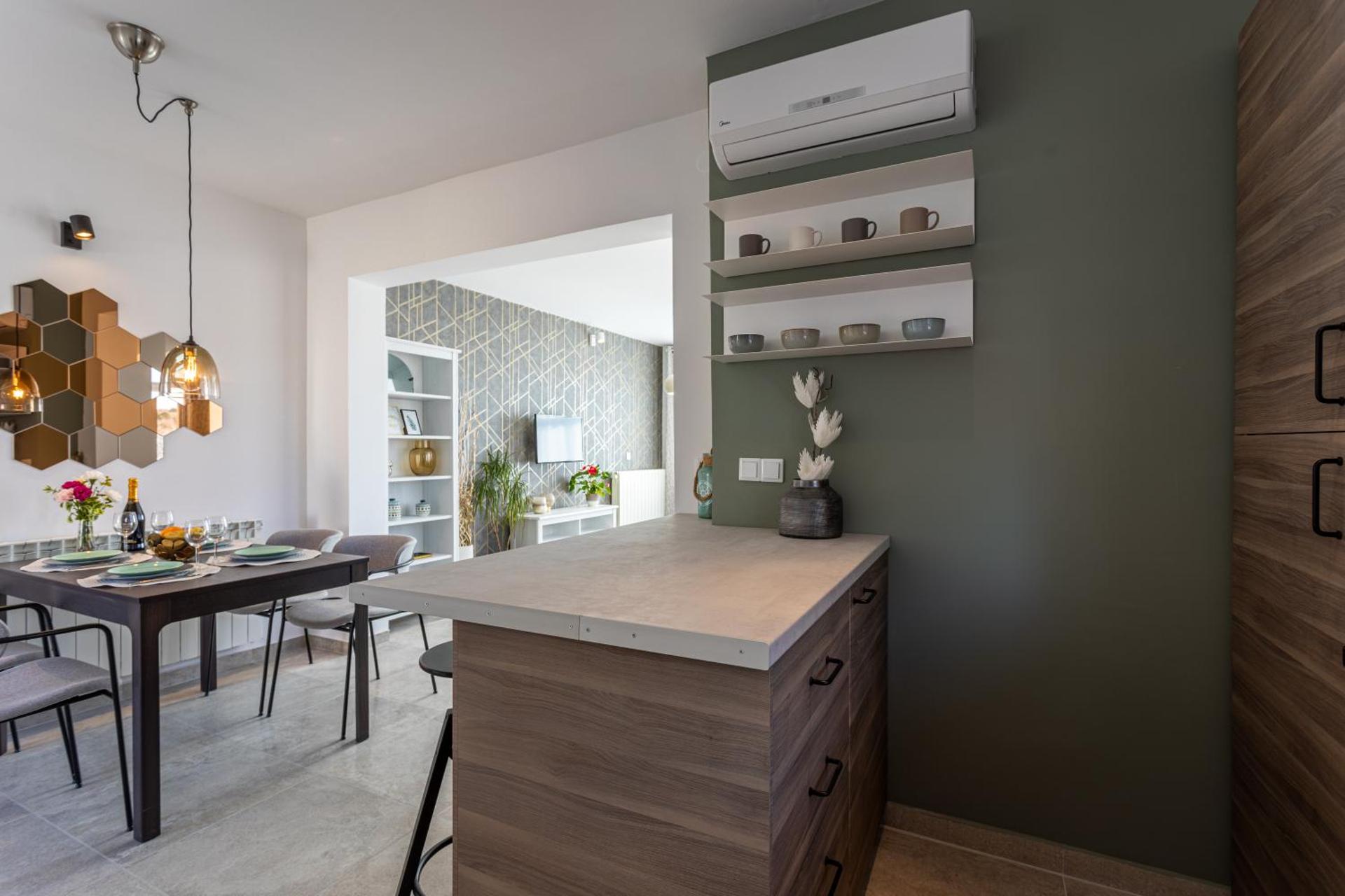 Kitchen or kitchenette