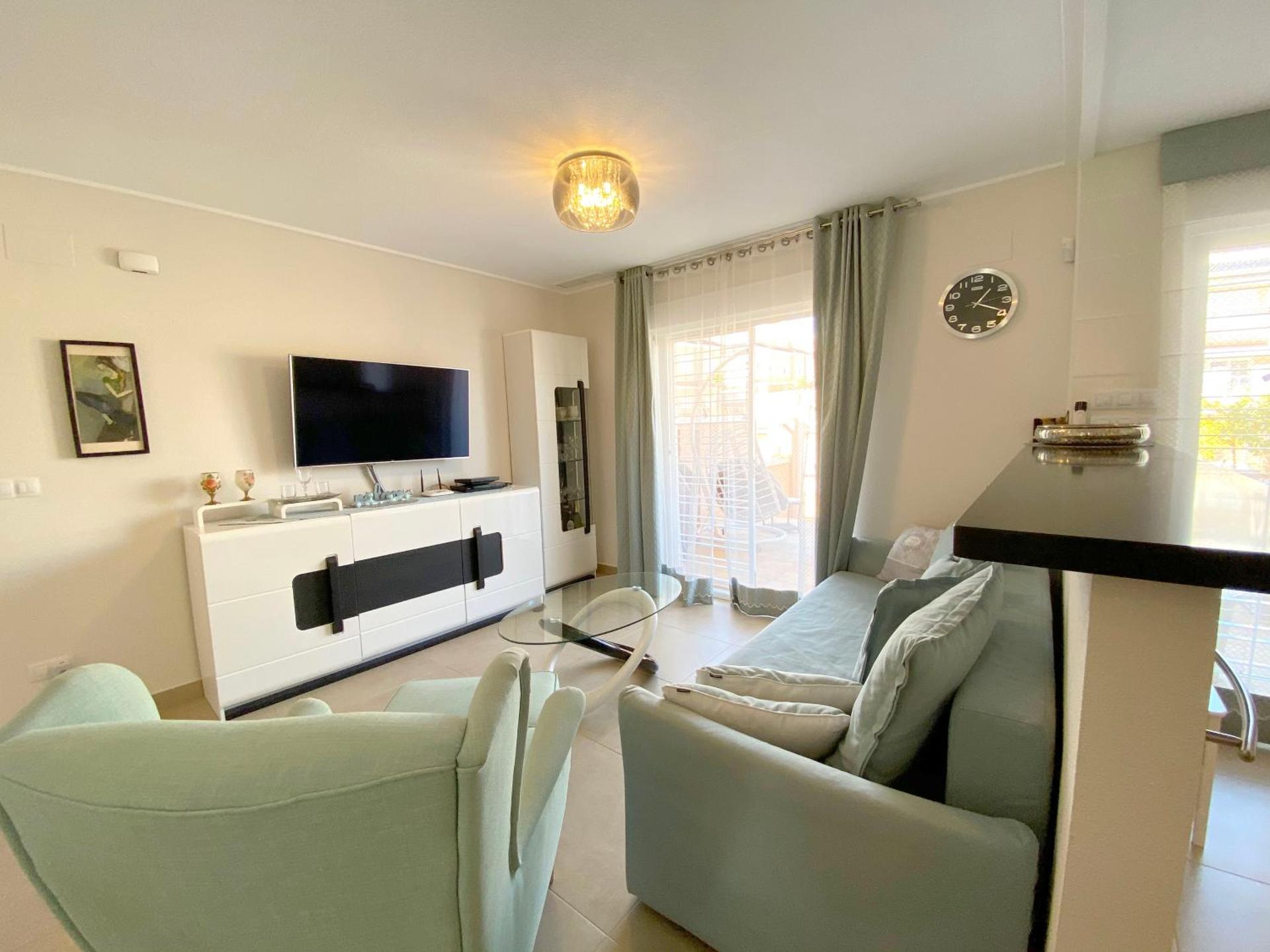 Communal lounge/ TV room