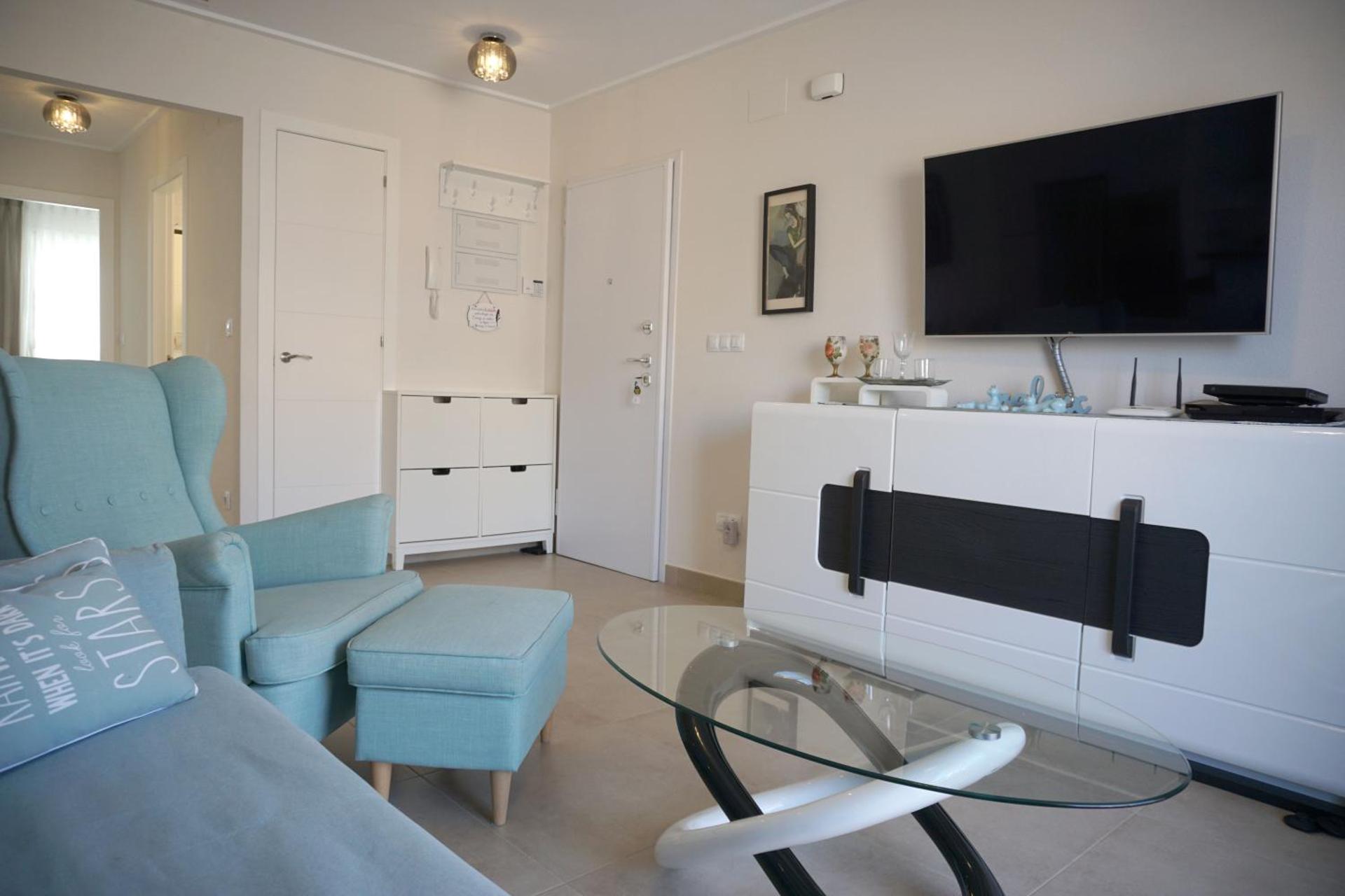 Communal lounge/ TV room