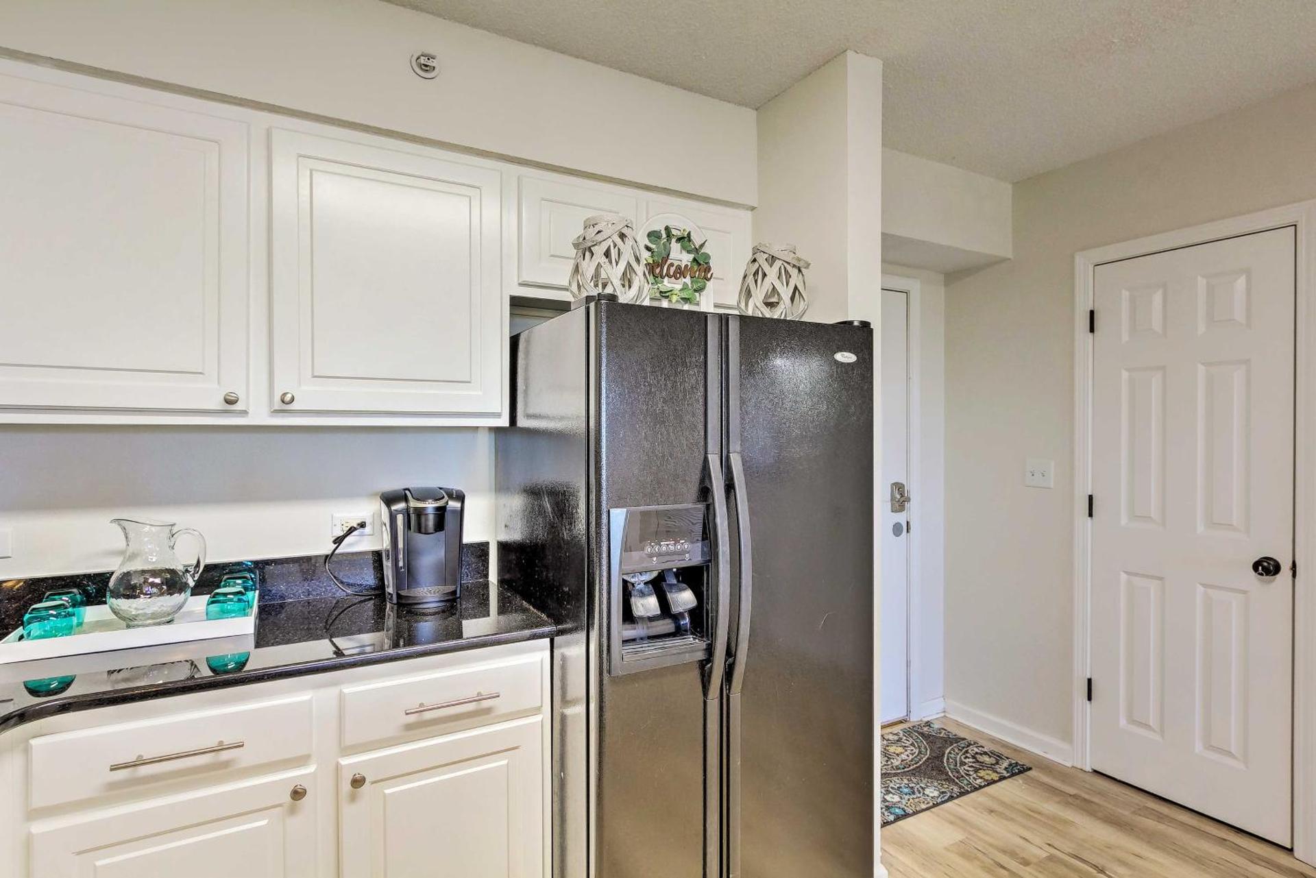 Snowbirds Retreat Walkable Destin Condo with View!