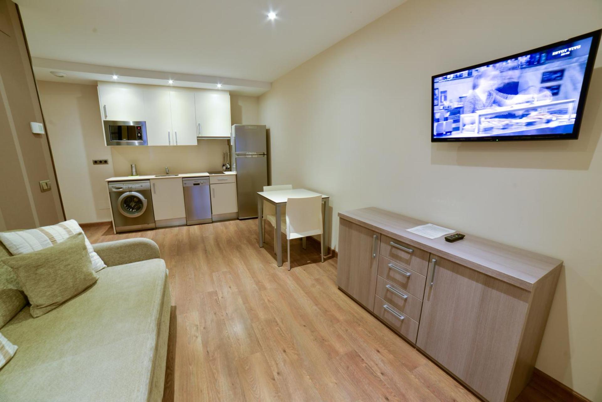 Communal lounge/ TV room