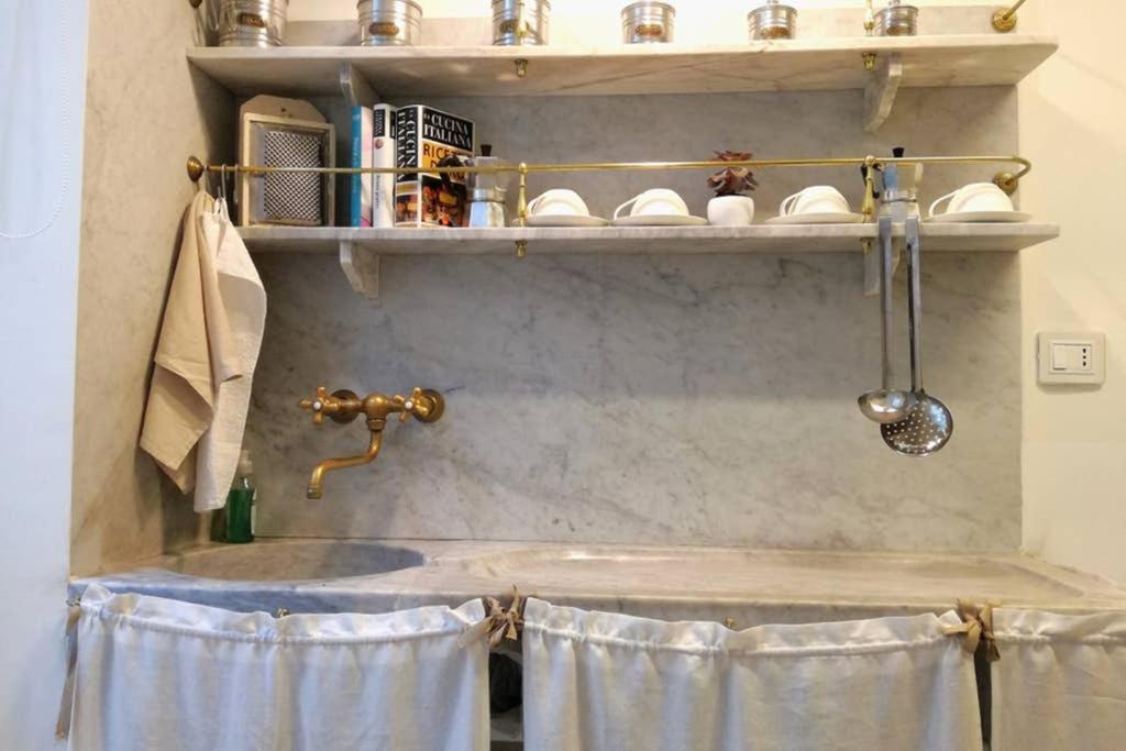 Casa Rétro. Historic center - La Spezia