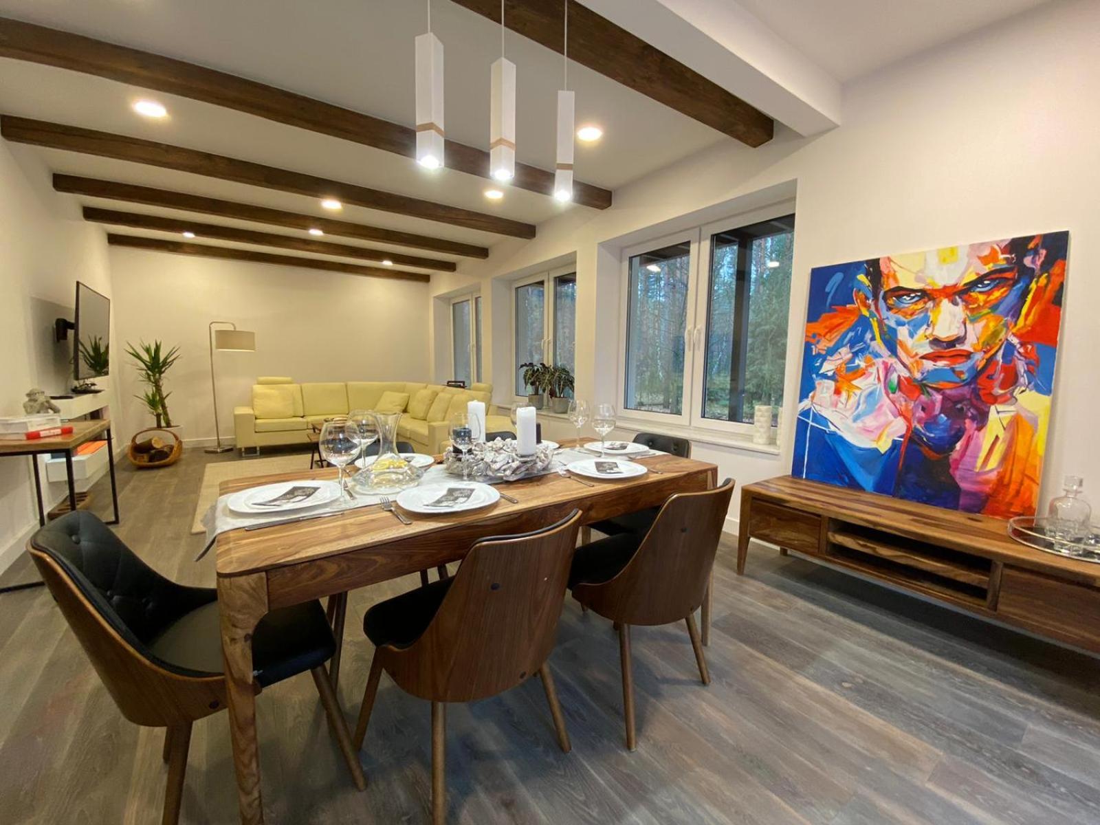 Luksusowa Willa pod Lasem, Otwock - Shared garden, sauna, wood hot tub! Hot tub seasonal!