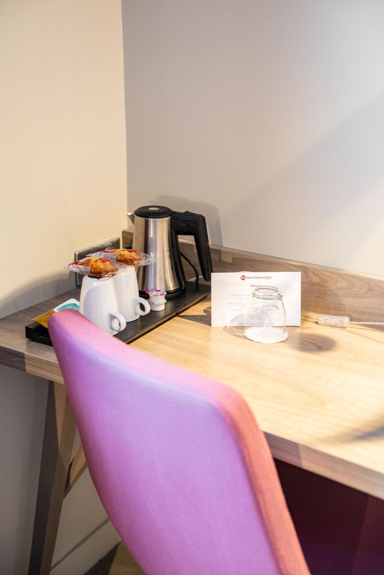 Coffee/tea facilities