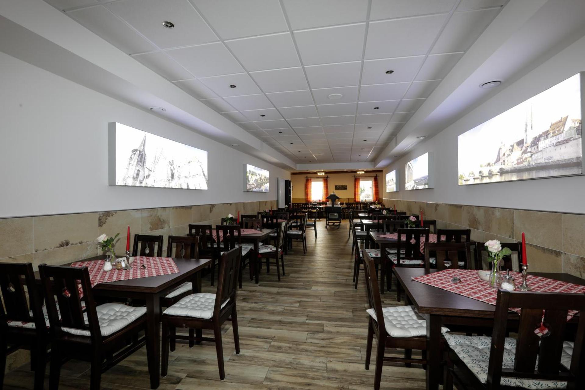 Restaurant/places to eat