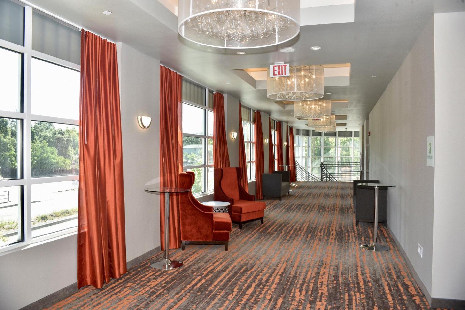 Meeting/conference room