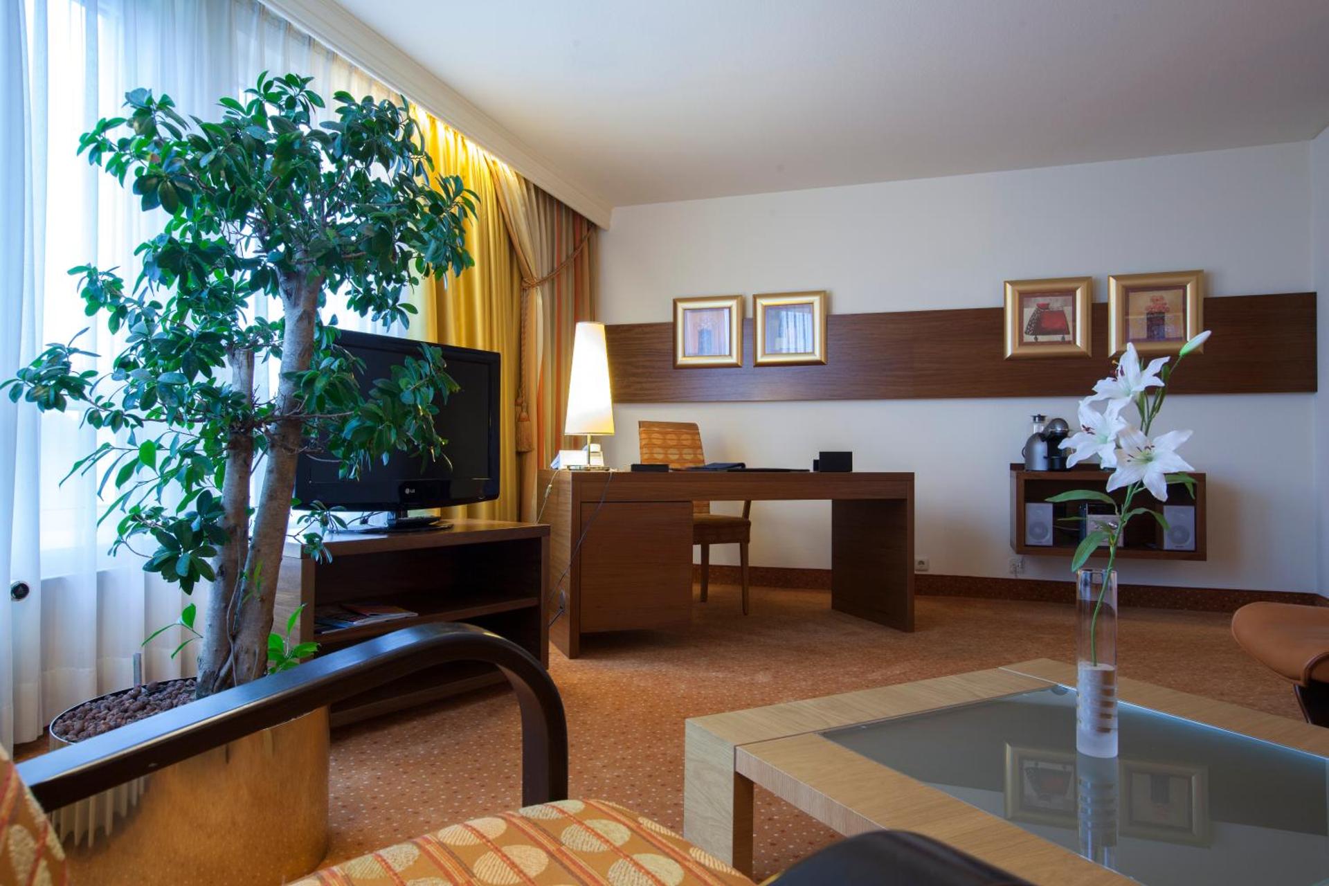 Photo of the whole room