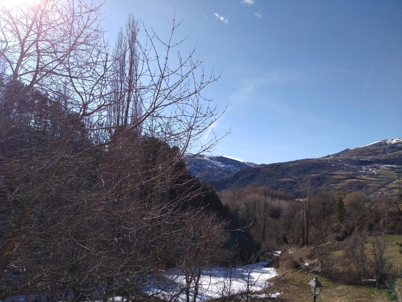 Apartament amb pati a la Vall Fosca, tranquilitat i bones vistes