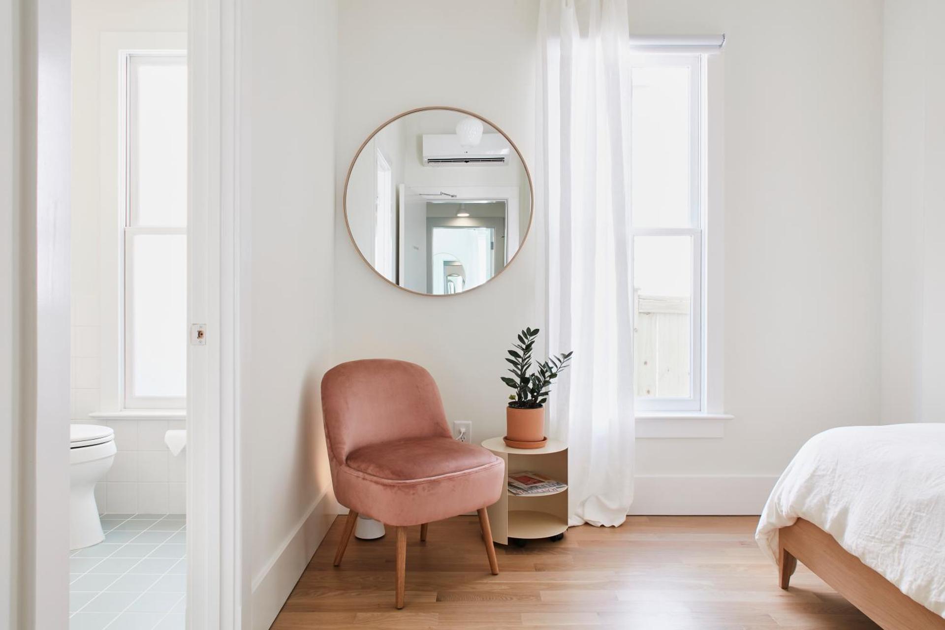 Guest House Raleigh- Adults Only